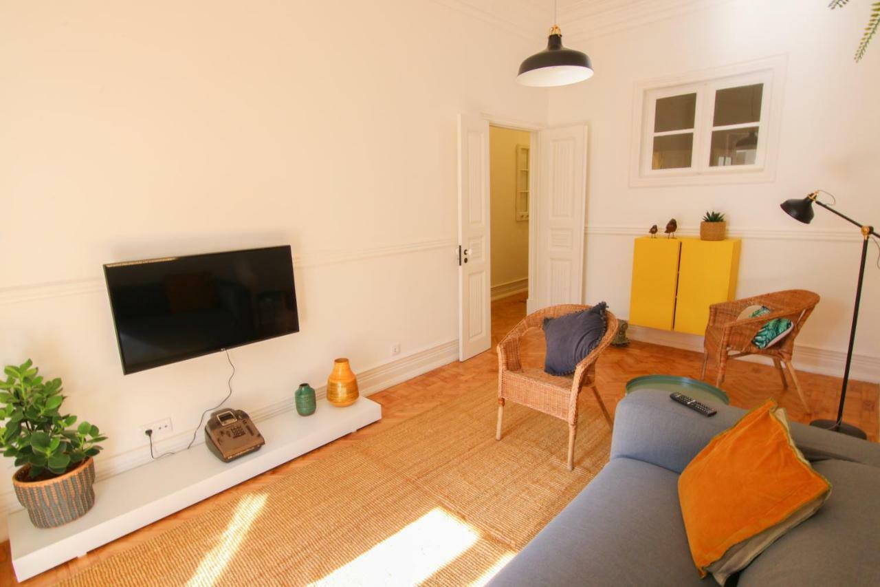 Amazing Apartment Fully Renovated In Center Lisabona Exterior foto